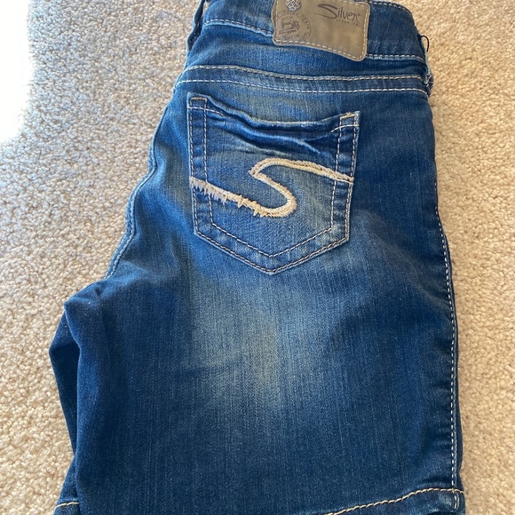 Silver-Suki mid shorts - Picture 1 of 4